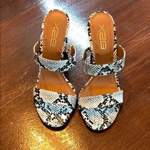 Snake skin pumps